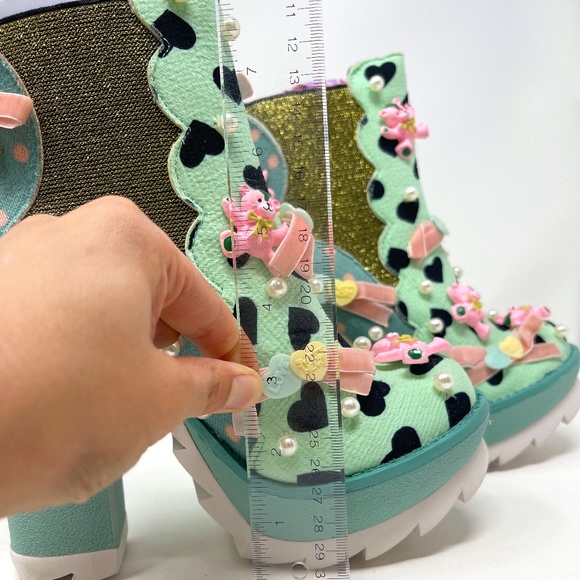 NIB Kandy Kane Irregular Choice - Picture 3 of 11